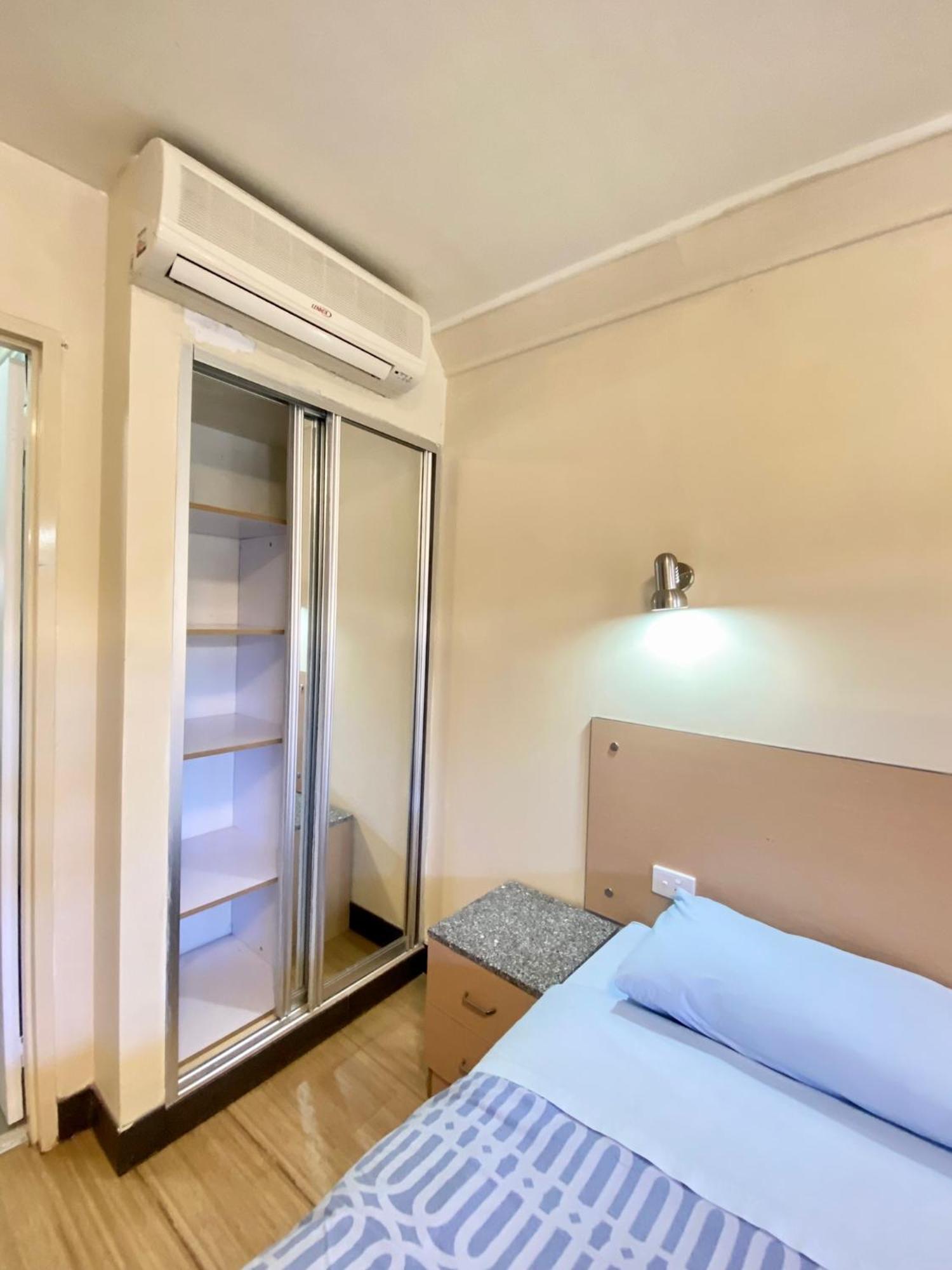 Econo Lodge Карата Екстериор снимка