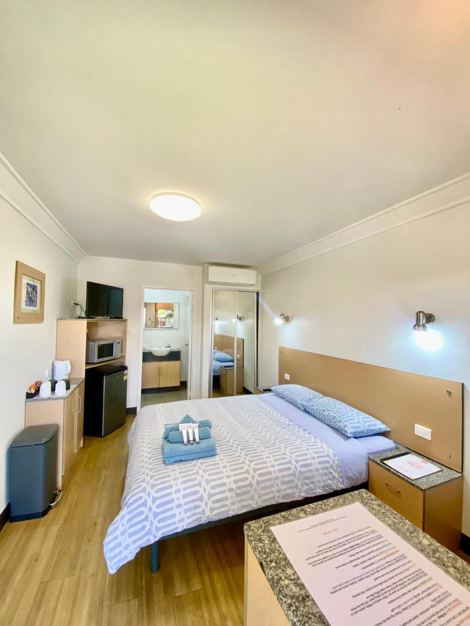Econo Lodge Карата Екстериор снимка