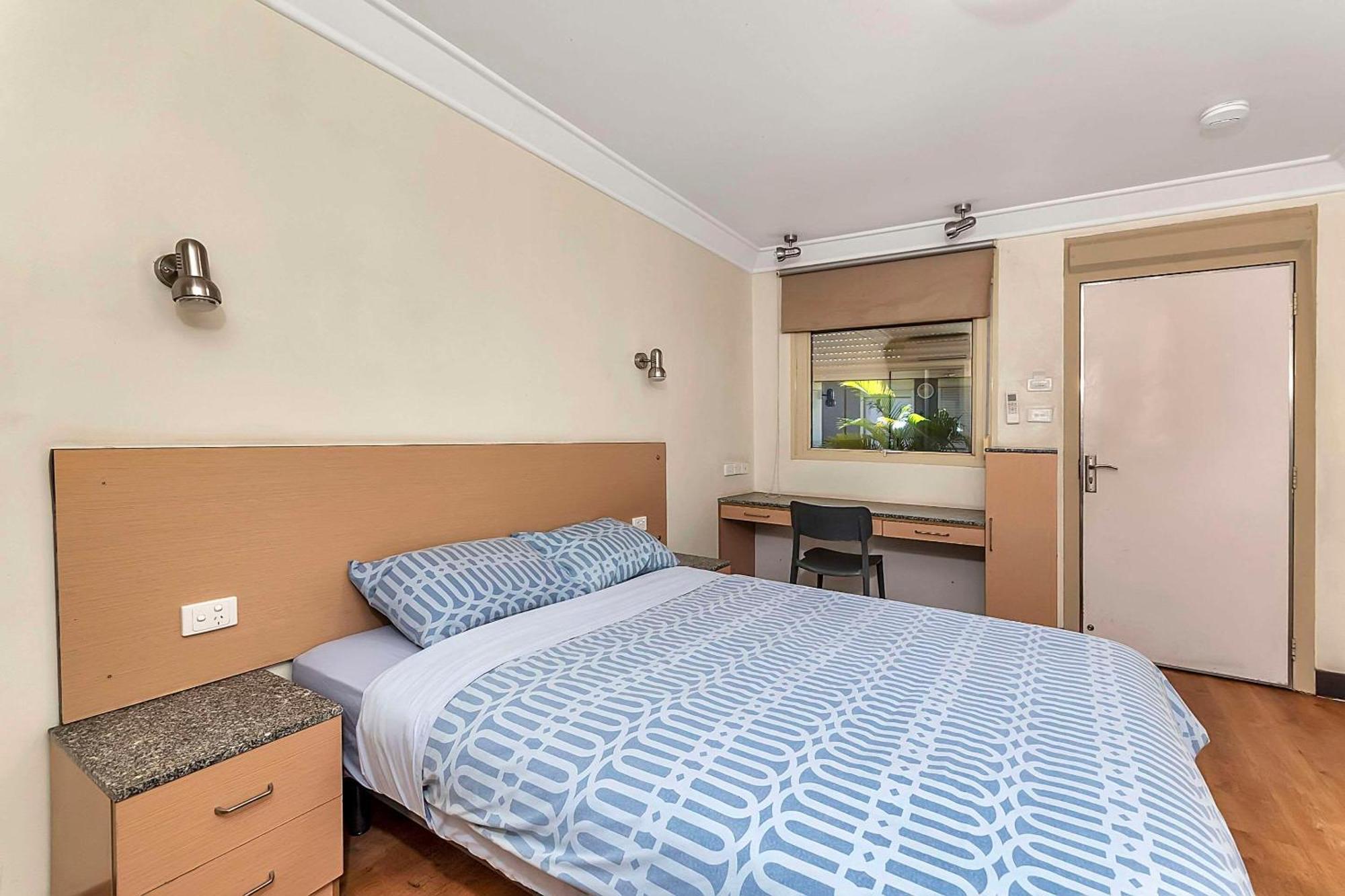 Econo Lodge Карата Екстериор снимка