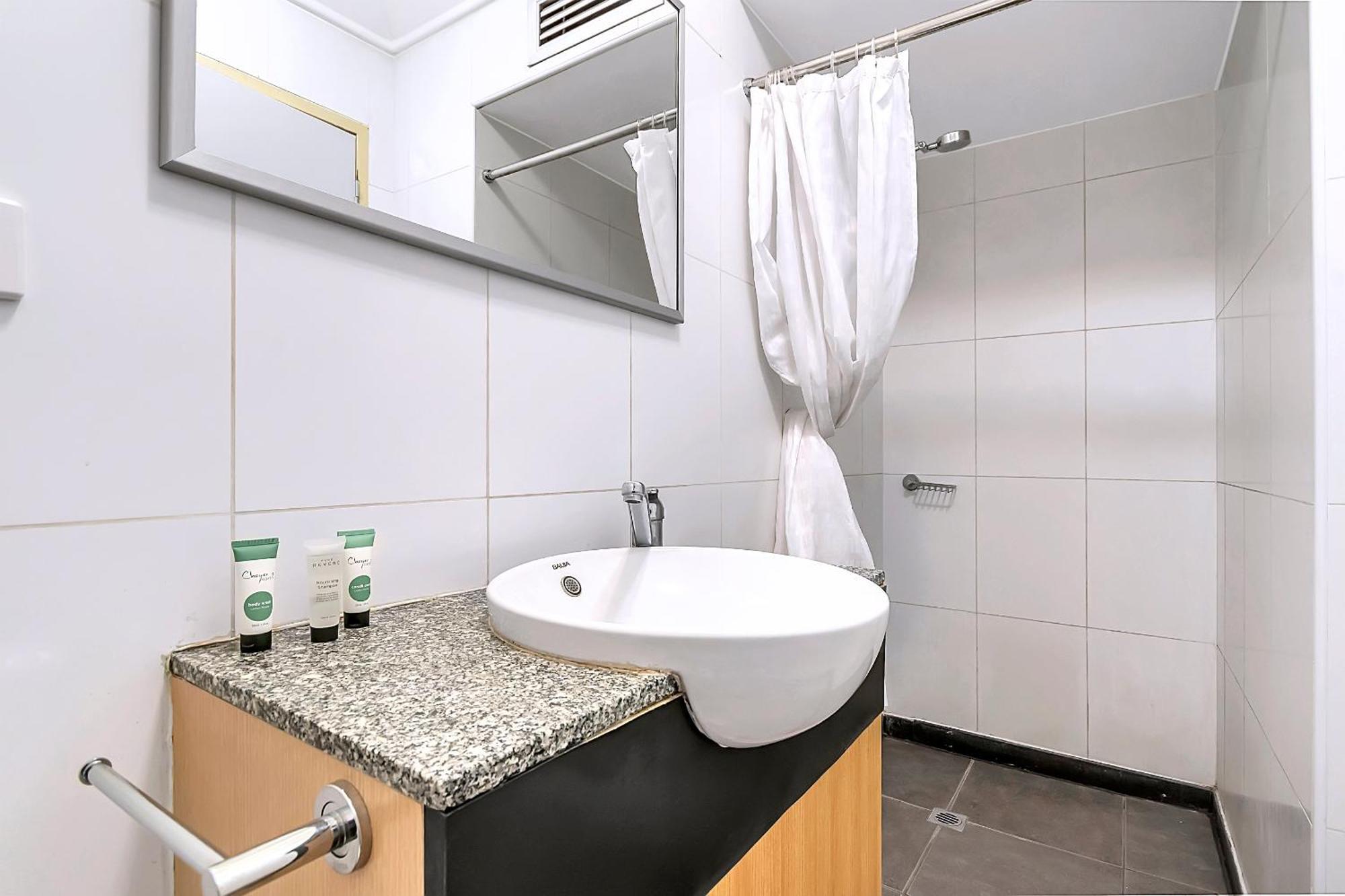 Econo Lodge Карата Екстериор снимка