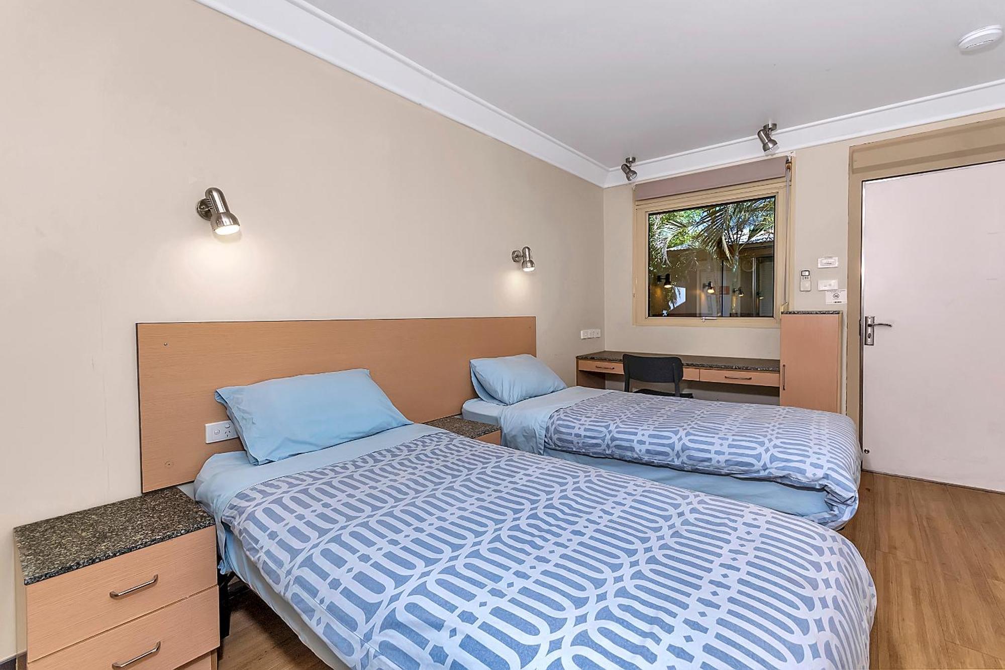 Econo Lodge Карата Екстериор снимка